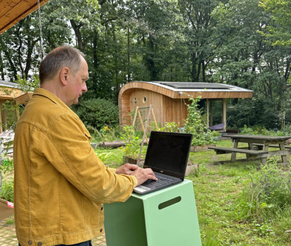 Verbeter uw werkhouding – De Dutch Stand Chair